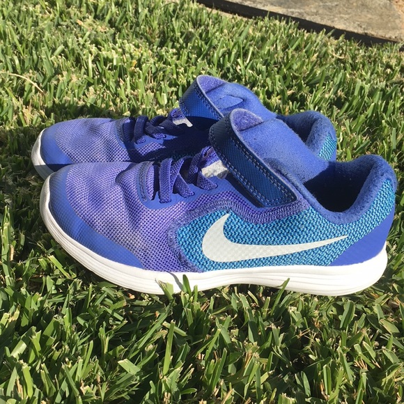 Nike Other - Girls Nike Size 13